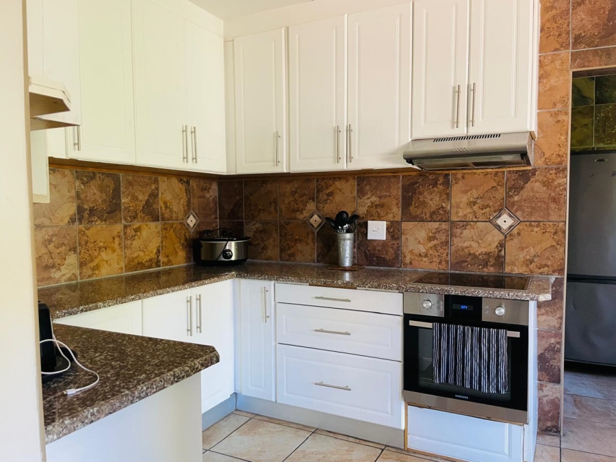 4 Bedroom Property for Sale in Dorchester Heights Eastern Cape